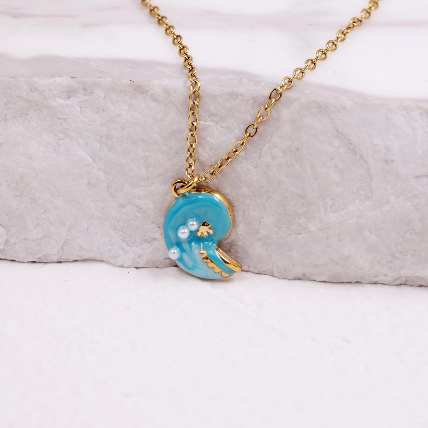 Stainless Steel Jewelry: Pearl Sea Shell Necklace — Necklaces from Toolittle — additional view 5
