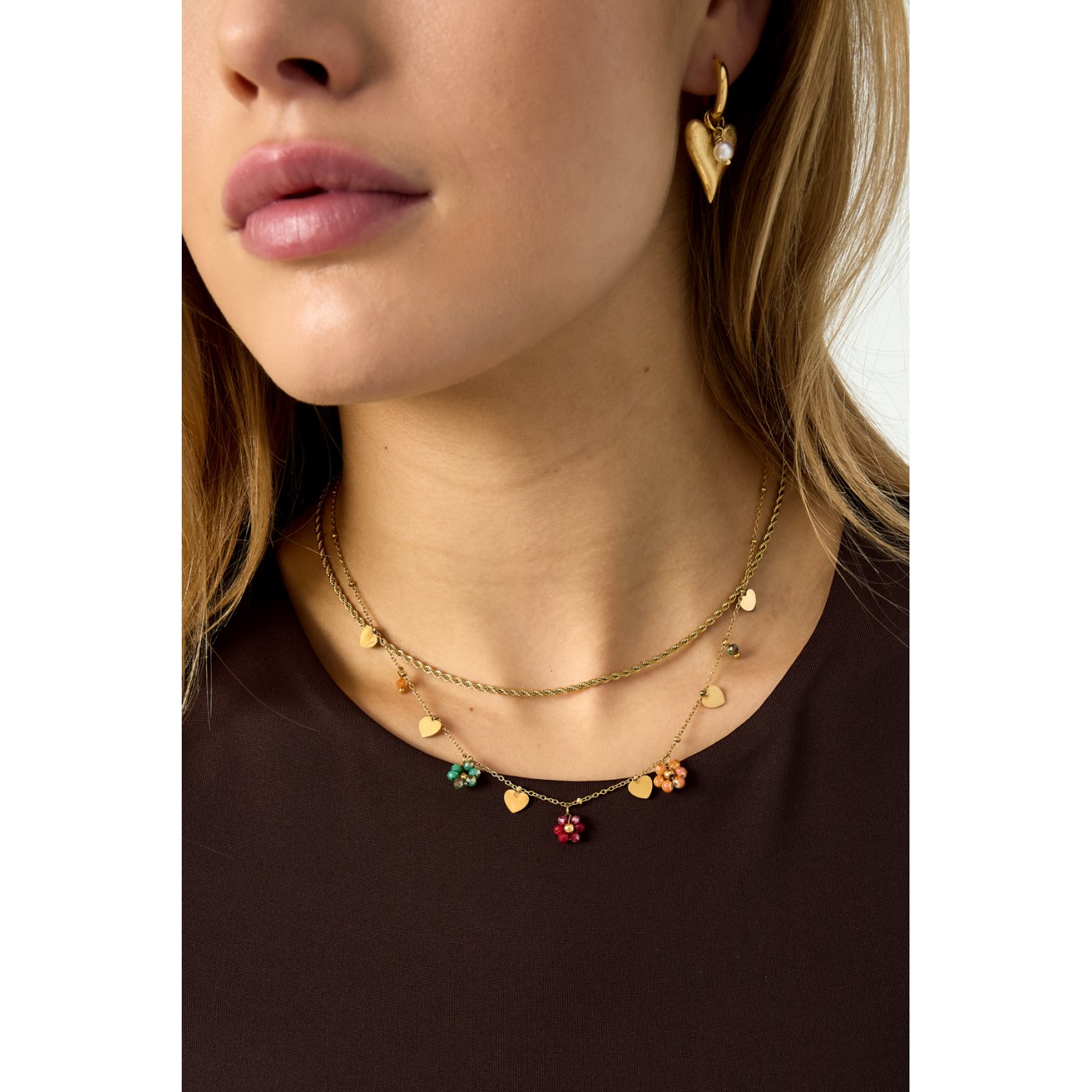 Stainless Steel Jewelry: Necklace with Crystal Flowers