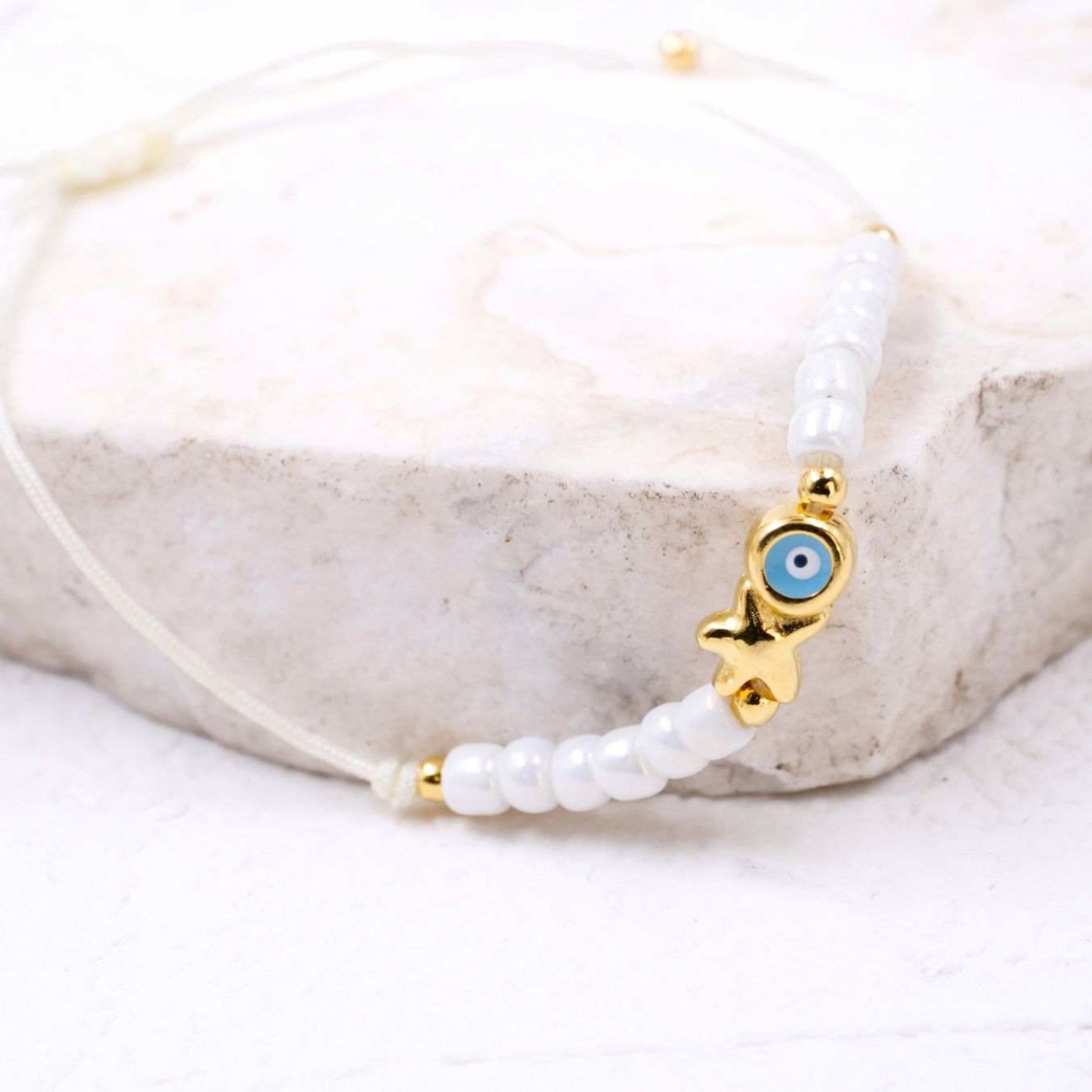 Macramé Bracelet with Gold-Plated Evil Eye & Starfish | Handmade — Bracelets from Toolittle — additional view 7