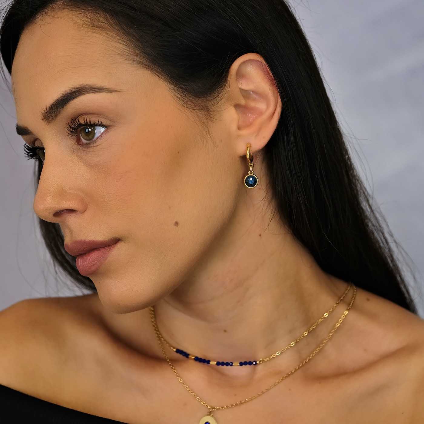 Gold-plated hoop earrings with crystals